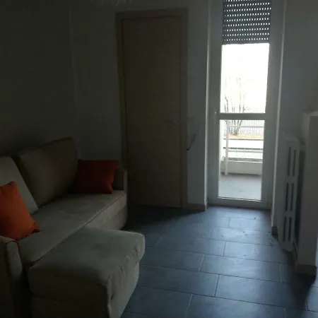 Via Sporting Mirasole شقة