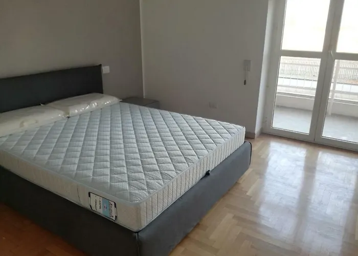 Via Sporting Mirasole Apartment Opera
